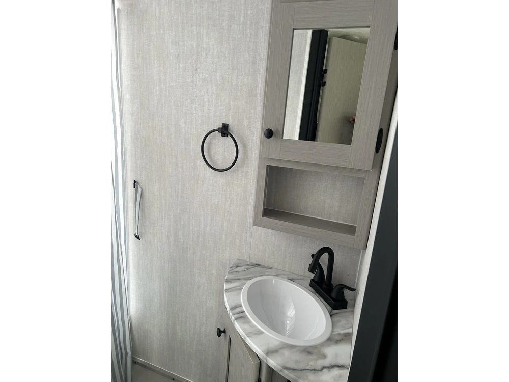Coachmen Apex 186bh 2026 alt