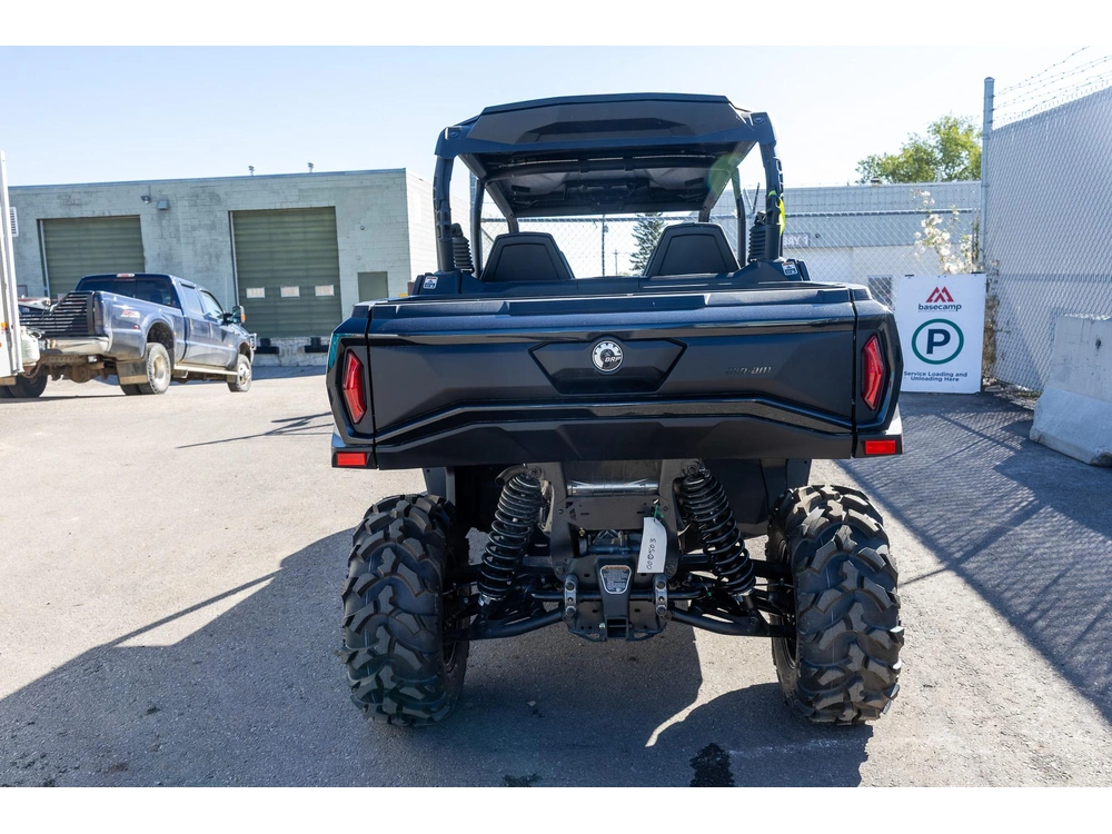 2026 Can-am Commander Max Xt 700 6kth alt