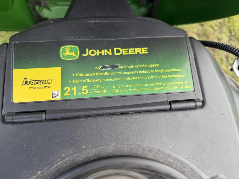 2022 John Deere X370 alt
