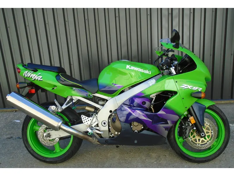 1999 Kawasaki zx9 for sale in Montréal | Shop A Ride