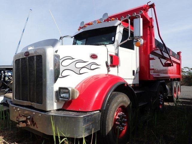 Peterbilt 365 2011