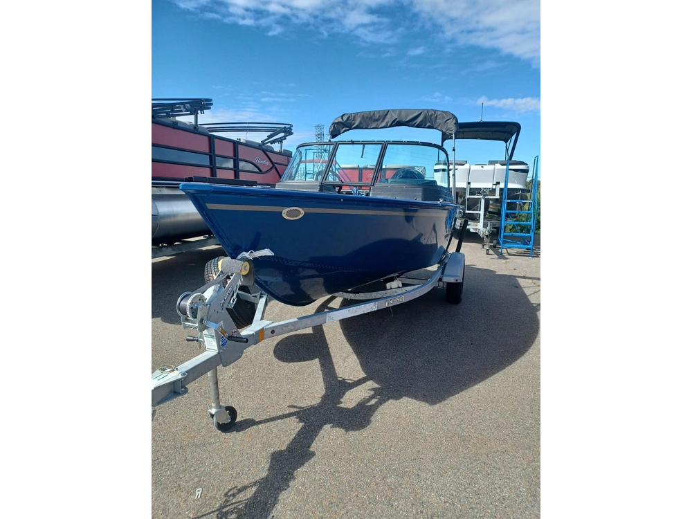 2025 Lund Boat Co 1650 Rebel Xs alt