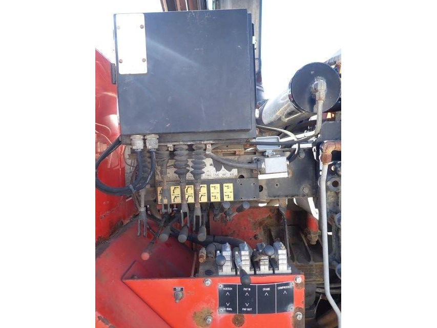 International 7600 2010