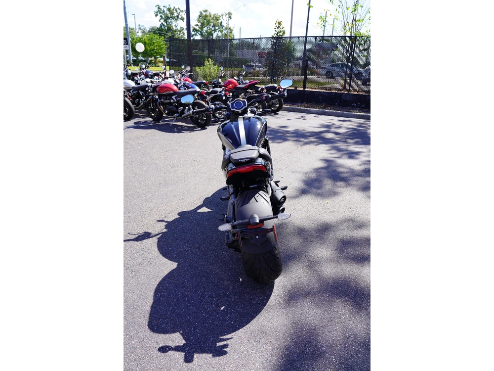 2026 Triumph Rocket 3 Storm R alt