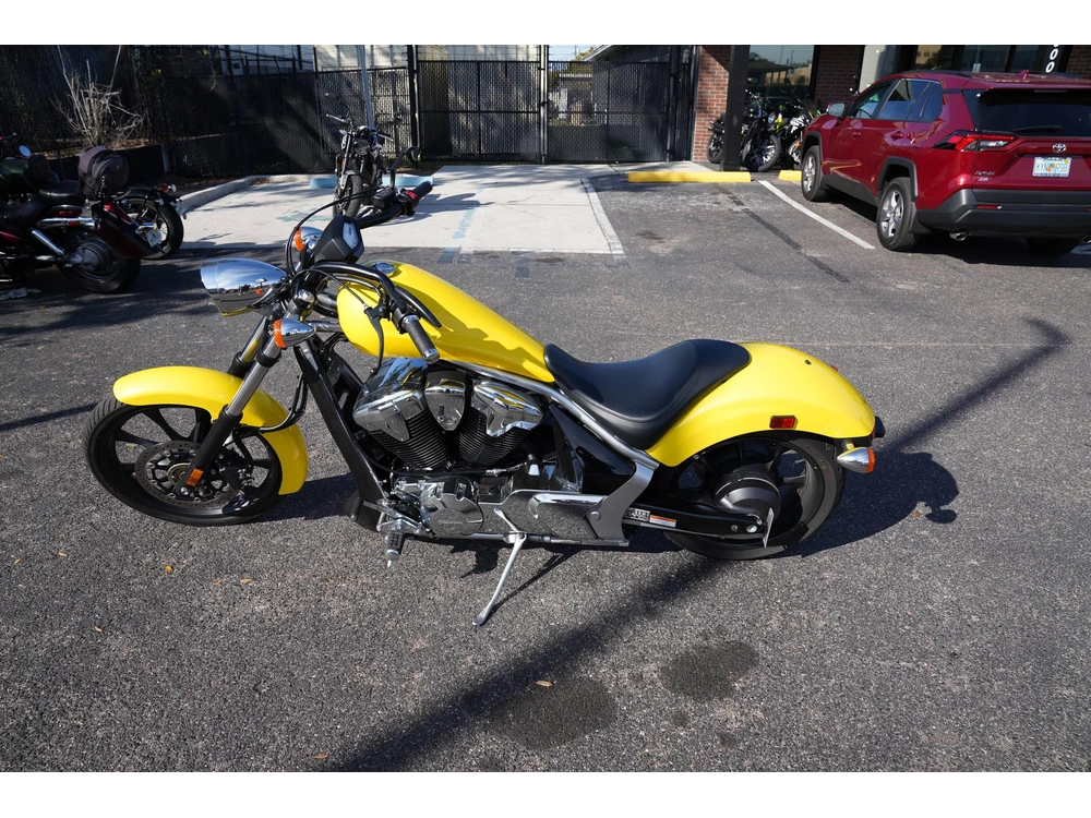 2022 Honda Fury Abs alt