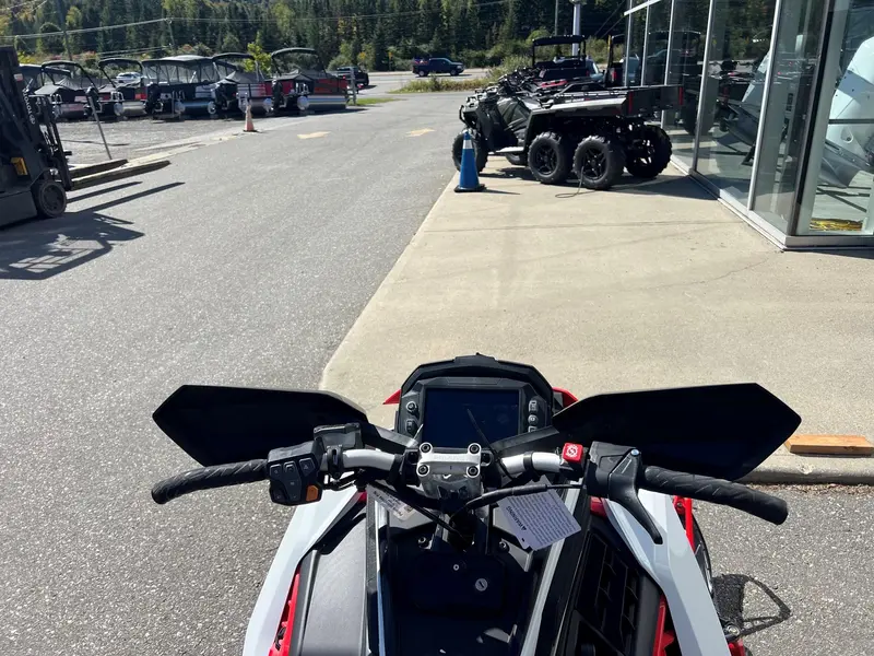 Polaris 9r Sb Assault 146 2027 alt