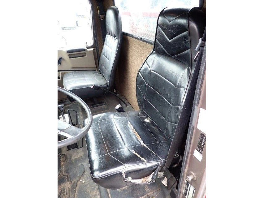 International 2600 1993
