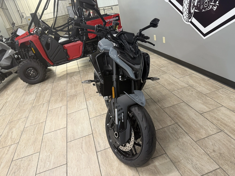 2026 Cfmoto 650-11us