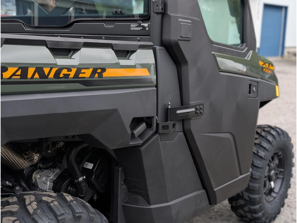 2027 Polaris Ranger Xp 1000 Ns Premium - Army Green Utv Cabine Chauffée Climatisée 4 Saisons Travail Hiver Fermée Déneigement Chasse Bois Transport Ferme Haut De Gamme Defender Limited Mule Kubota Gator alt