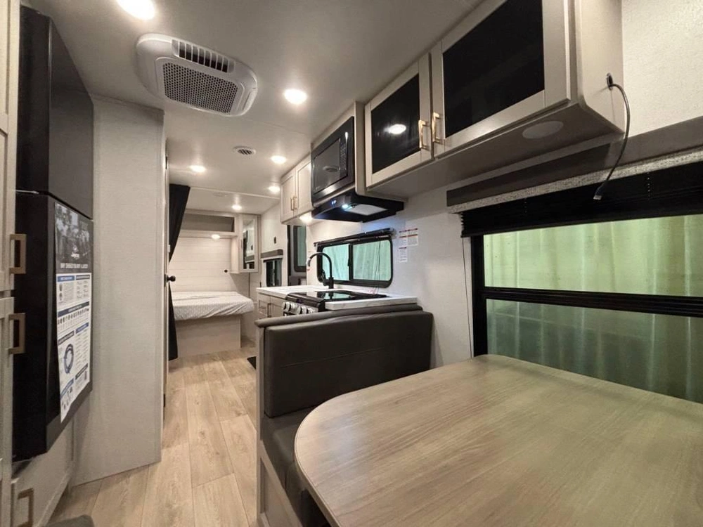Jayco Jay Flight 210qb 2027 alt