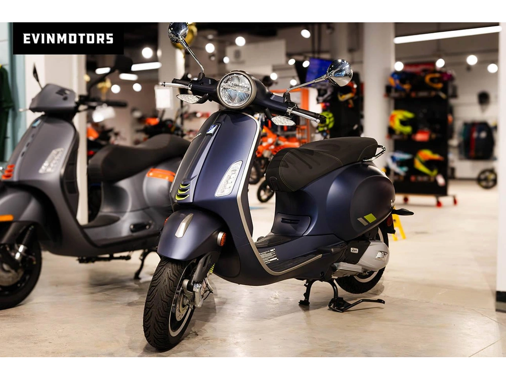 2025 Vespa Primavera 150