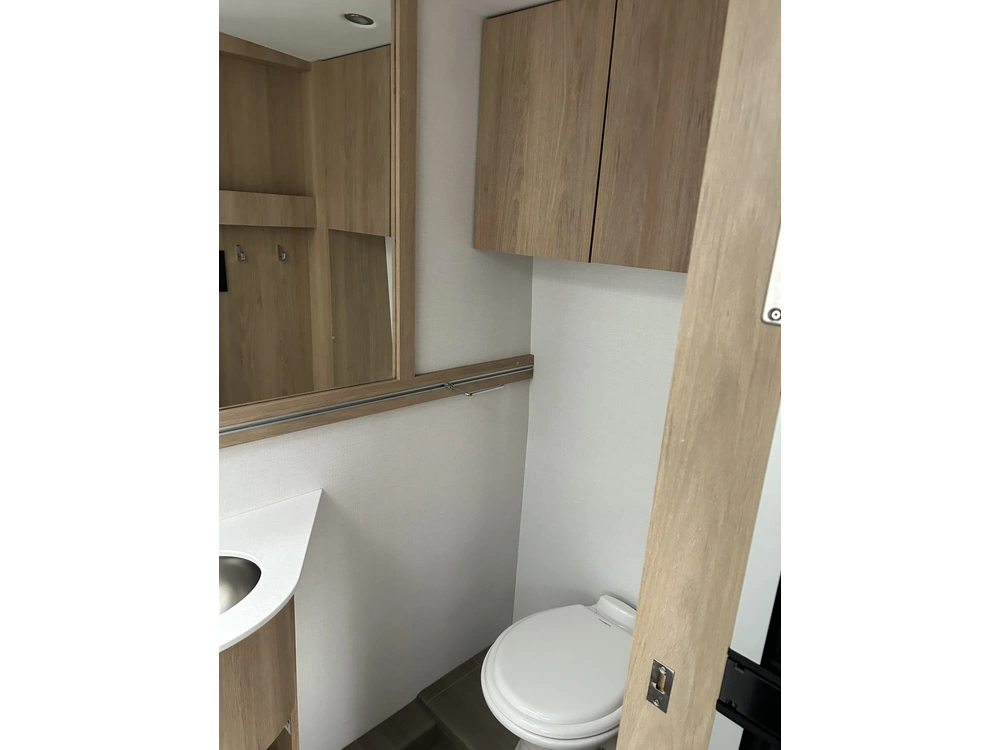 2019 Leisure Wonder 24 Ftb alt