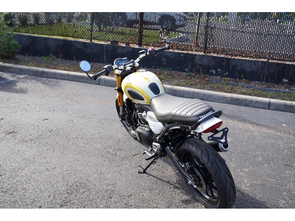 2025 Triumph Tt Custom Speed 400 alt