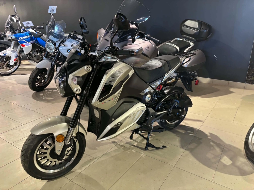 Scootterre Ar-50 2023 alt