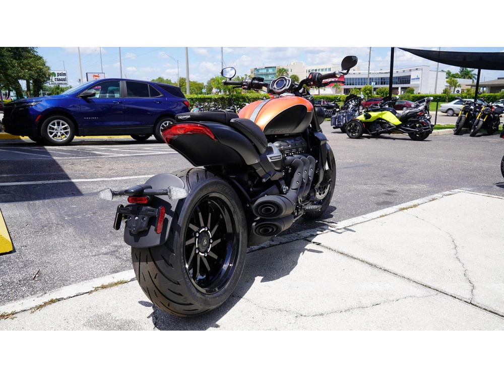 2026 Triumph Rocket 3 Storm R alt