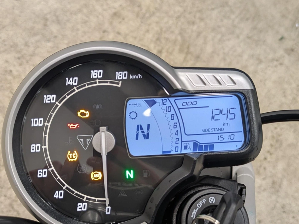 2024 Triumph Scrambler 400 X Abs alt