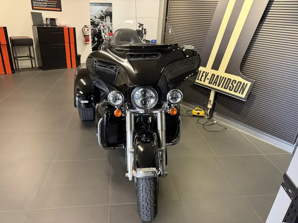 Harley-Davidson FLHTCUTG Tri Glide UltraFLHTCUTG 2020