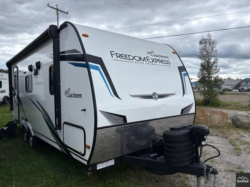 2023 Coachmen Freddom alt