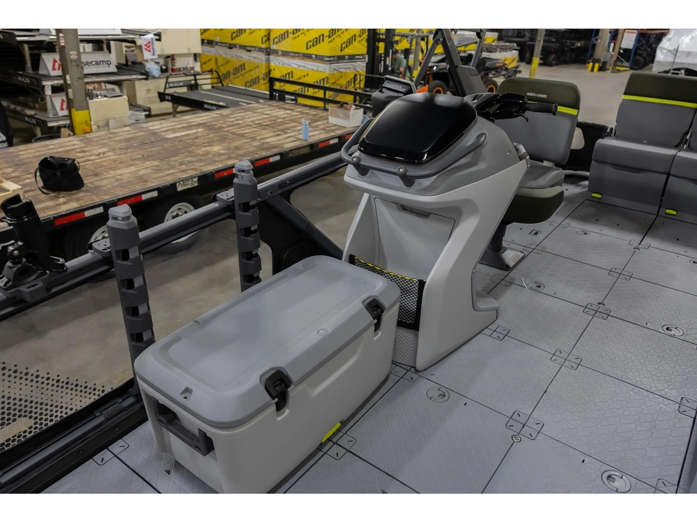 2026 Sea-doo Switch Fish 21 300hp 54tb alt