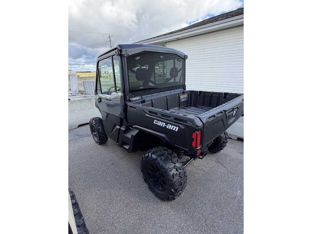 2027 Can-am 8uvj Defender Dpscab 65 Hd9 Gy 27 alt