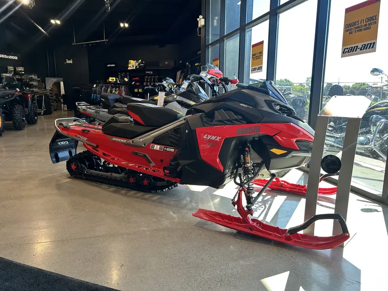 2024 Lynx RAVE RE 850 Dealer Demo