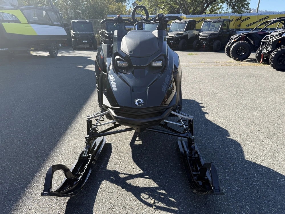 2026 Ski-doo Summit X 154 850 E-tec Turbo R Powdermax Ultra-light Flexedge 3.0' Shot W/ 10.25' Touchscreen alt