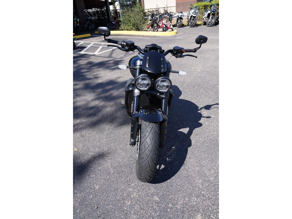 2026 Triumph Rocket 3 Storm R alt