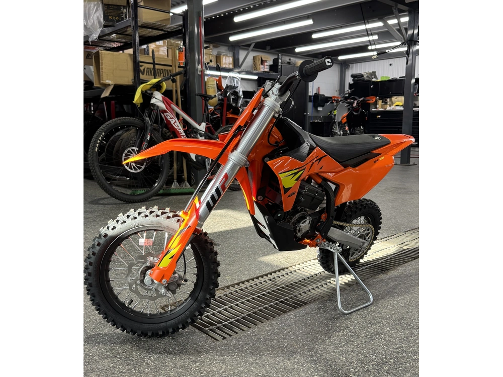 2027 Ktm Sx-e5 alt