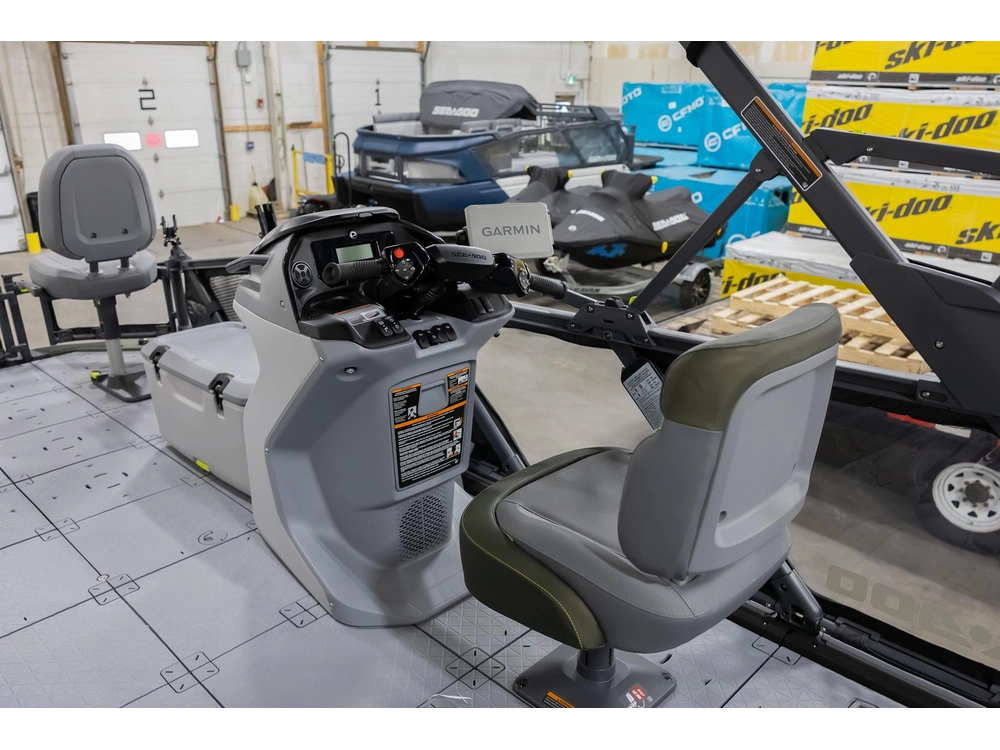 2026 Sea-doo Switch Fish 21 300hp 54tb alt
