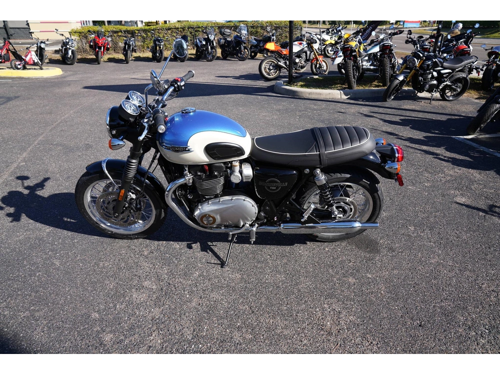 2026 Triumph Bonneville T120 Base alt