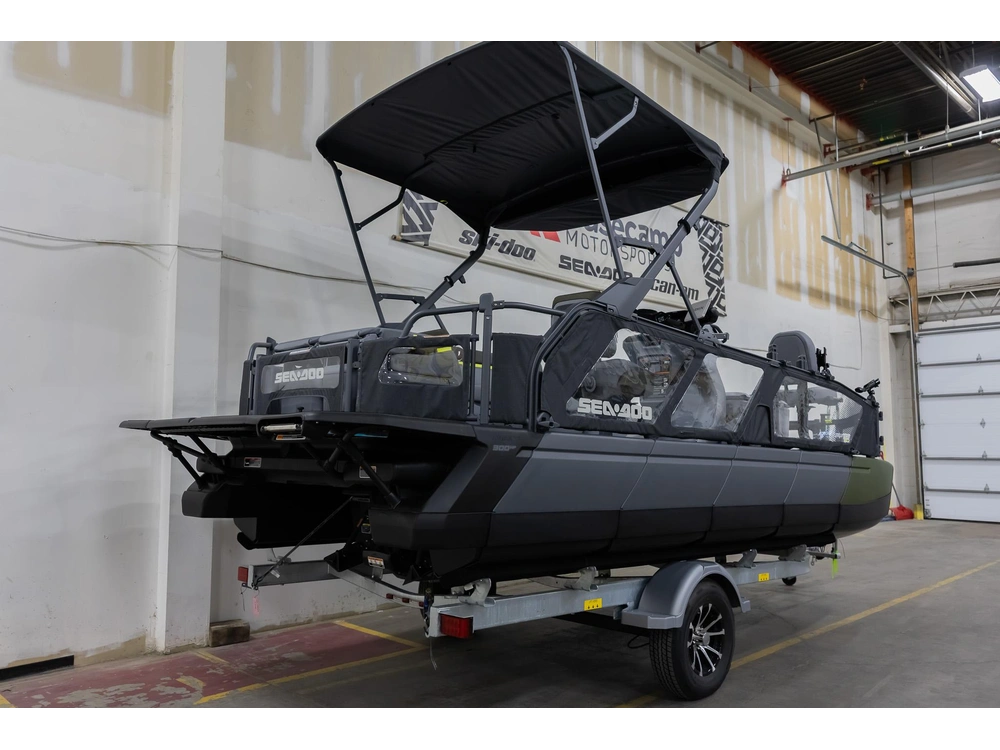 2026 Sea-doo Switch Fish 21 300hp 54tb alt