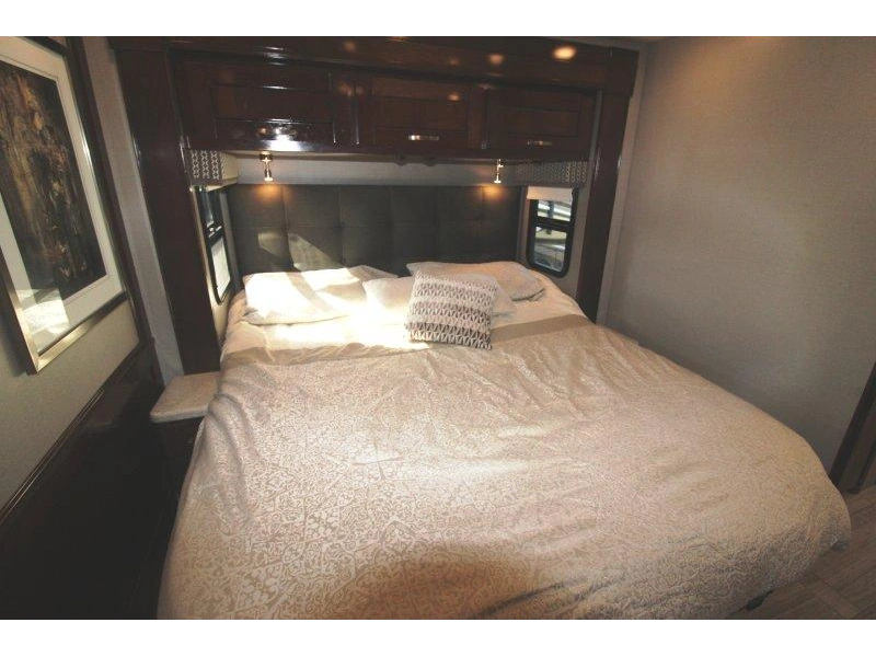 Entegra Coach Reatta 40q2 2021 alt