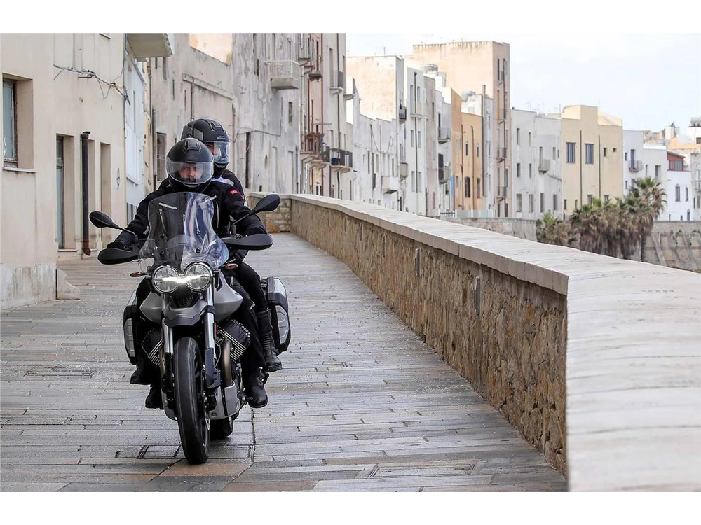 2023 Moto Guzzi Guzzi V85 Tt Travel E5