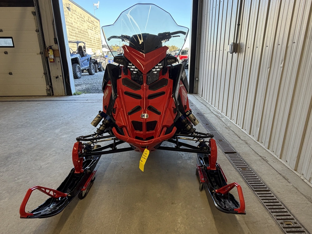 2023 Polaris 850 Switchback Assault 146 alt