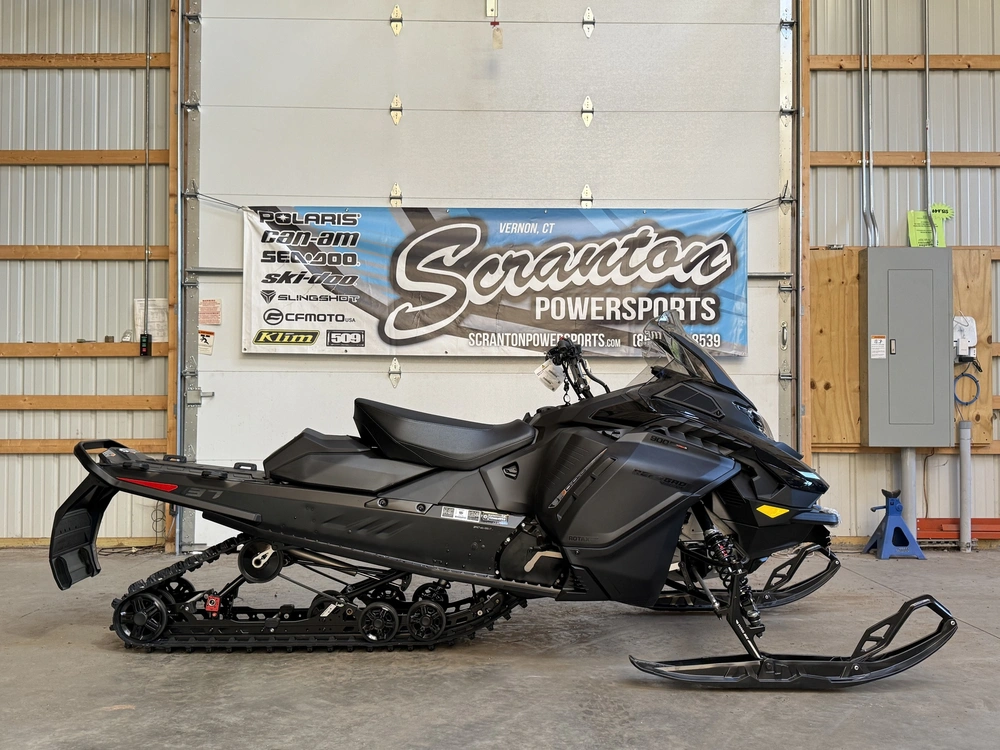 2027 Ski-doo Renegade Adrenaline 900 Ace Turbo R