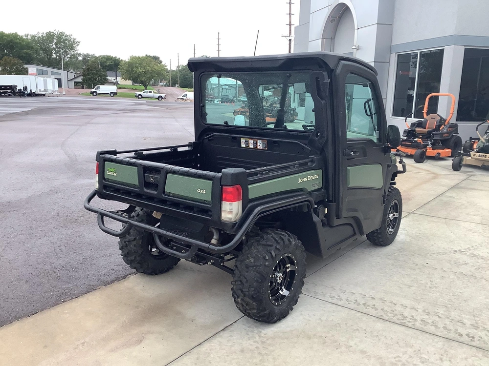 2024 John Deere Gator 835r alt
