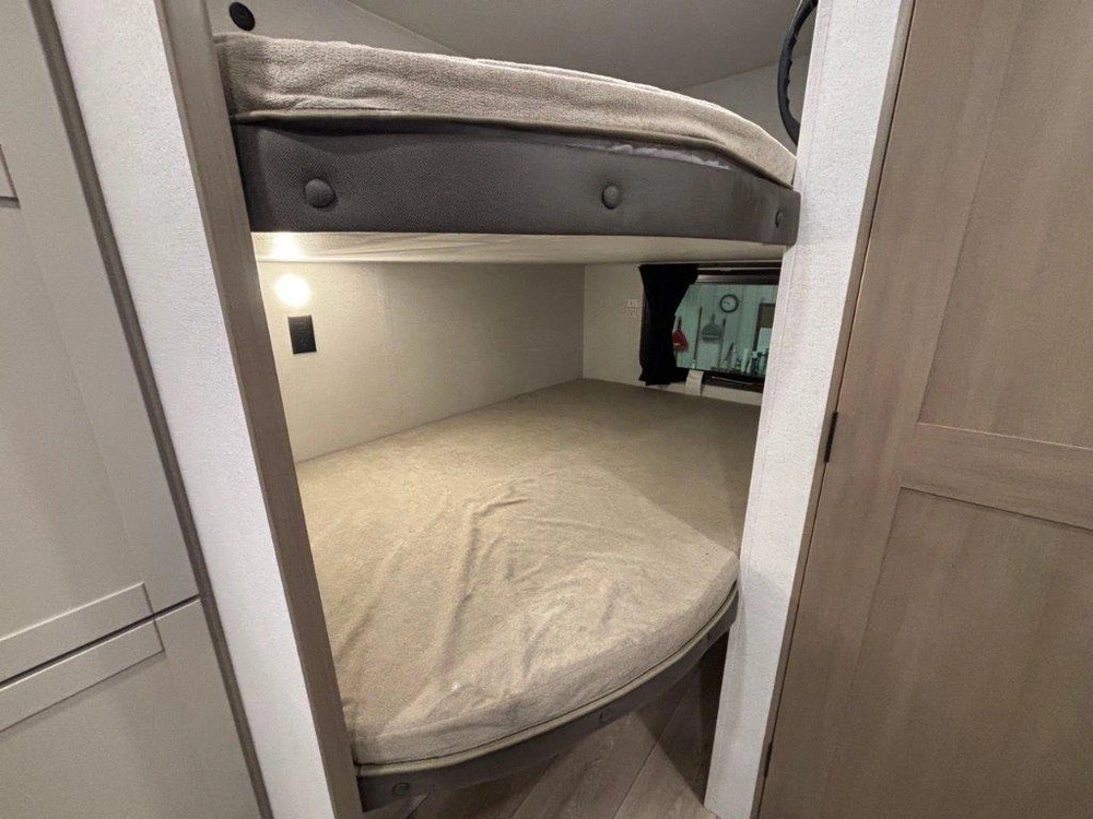 Jayco Jay Flight 261bhs 2027 alt