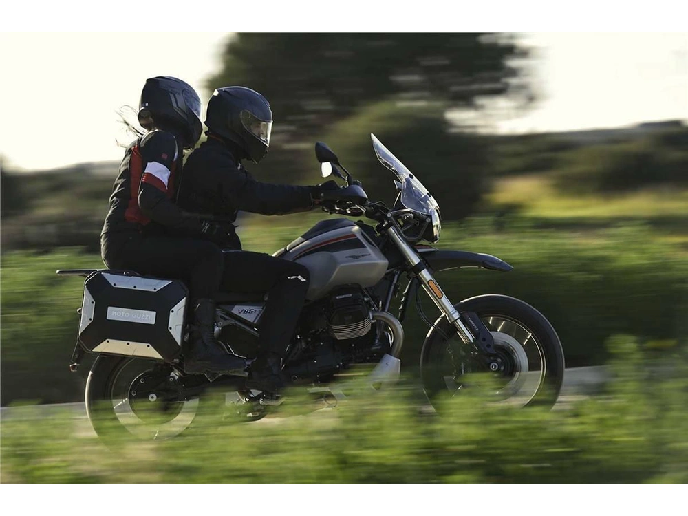 2023 Moto Guzzi Guzzi V85 Tt Travel E5