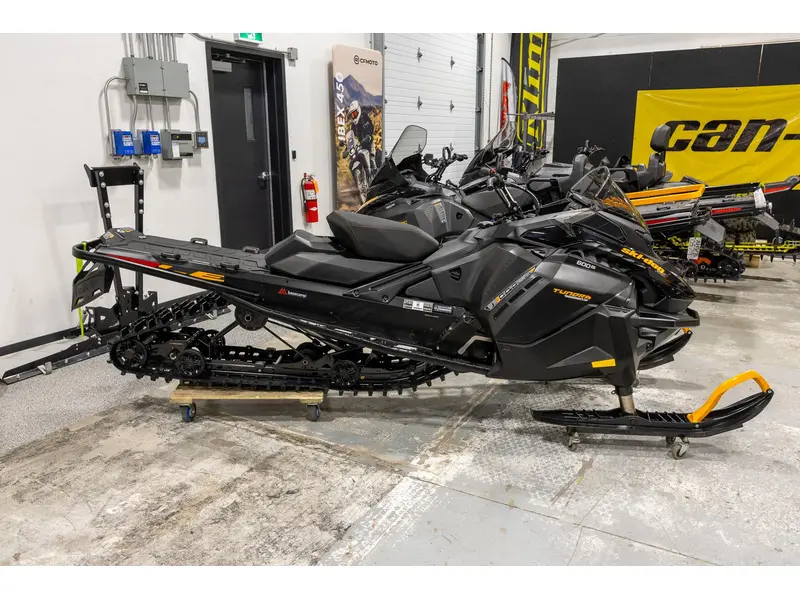 Ski-Doo GDVB TUNDRA LE 600 EFI 2027