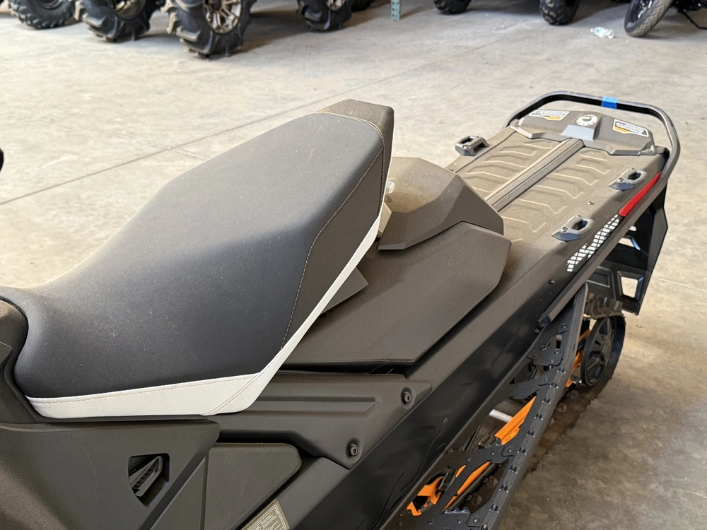 2026 Ski-doo Backcoutry 146 Adrenaline 850 E-tec 1.5s