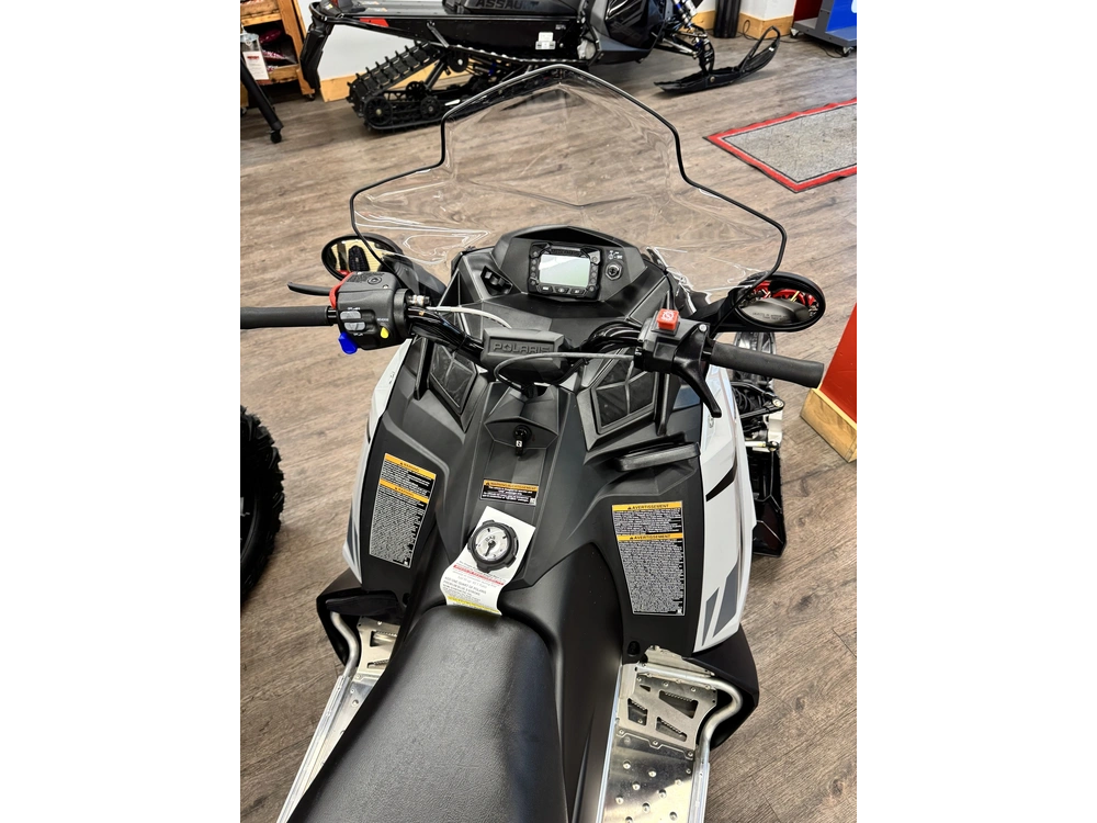 2026 Polaris 550 Voyageur Lxt Es