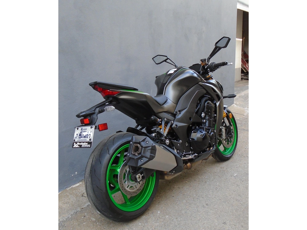 Kawasaki Z1100 2026 alt