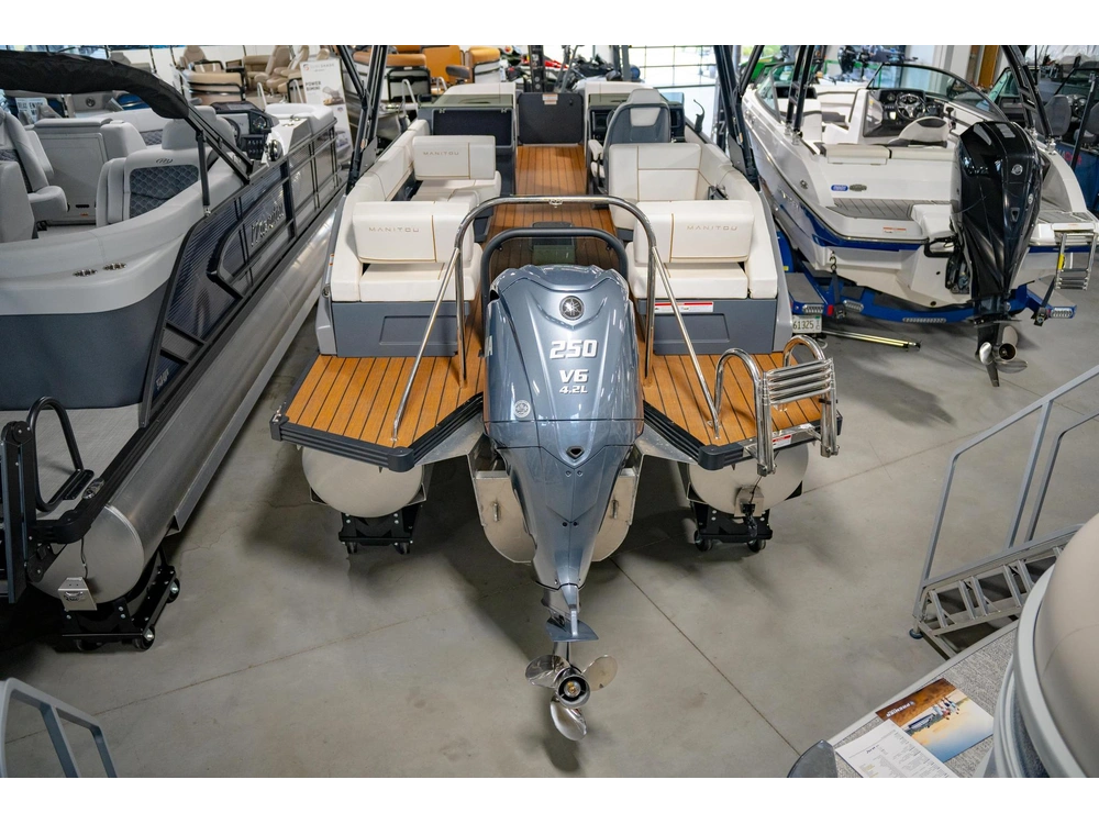 2024 Manitou Explore 26 Navigator Single Engine V-toon alt
