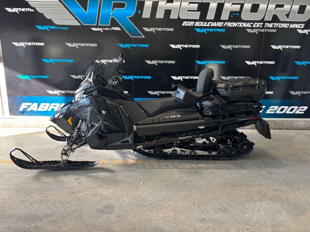 Polaris 850 Titan Adv Ultmt 1.5 2027 alt