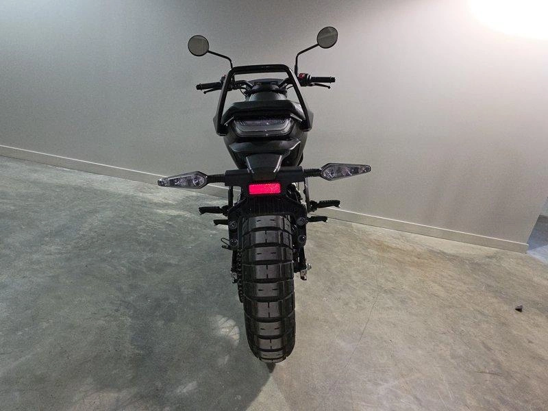 2024 Husqvarna Svartpilen 401 alt