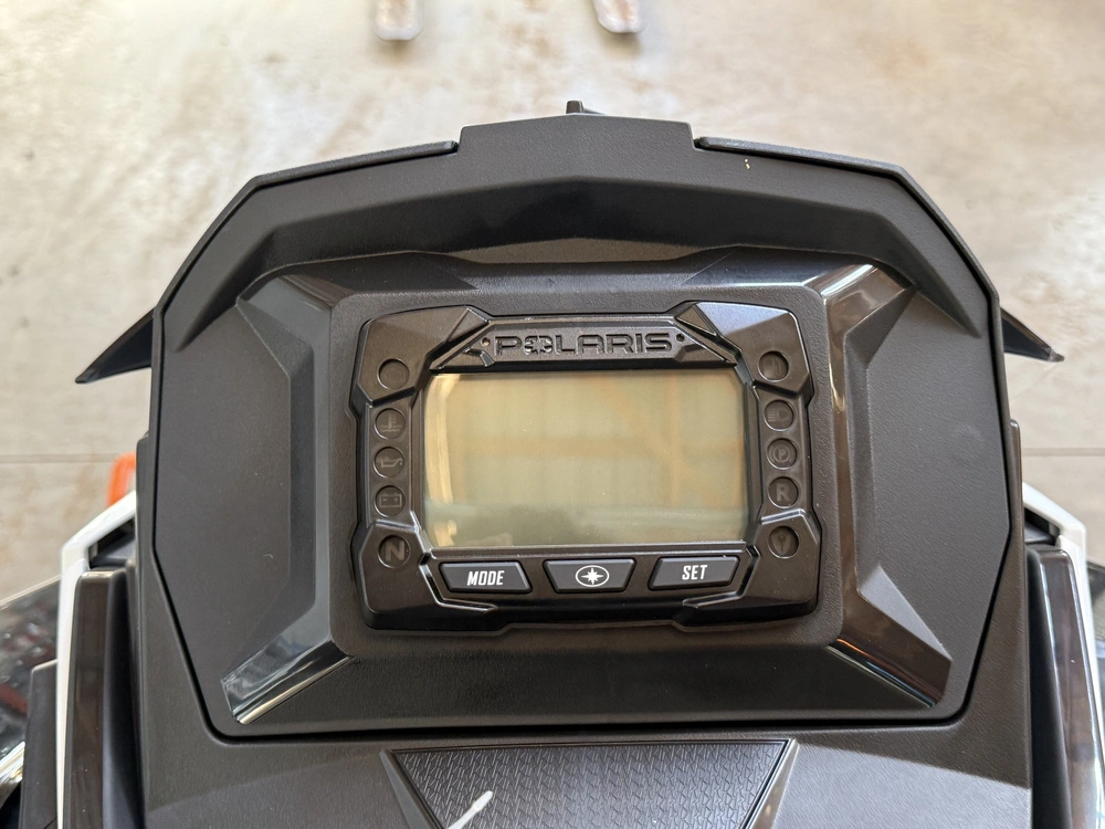 2027 Polaris 650 Indy Sp 137 Es