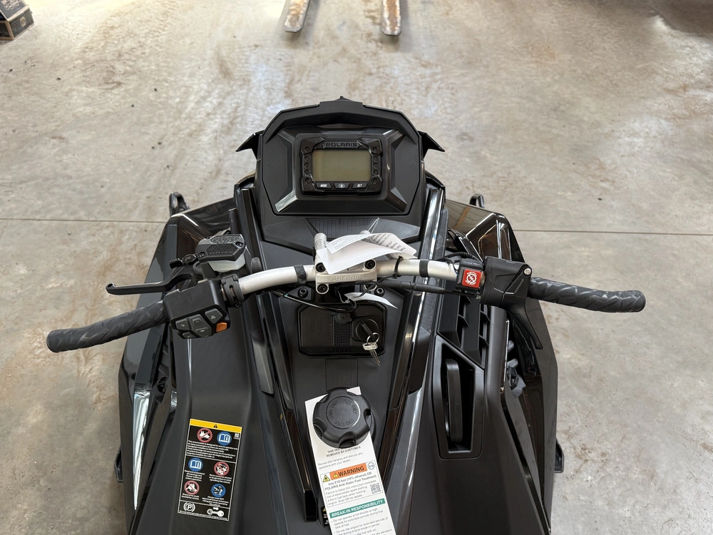 2027 Polaris 850 Indy Xc 137