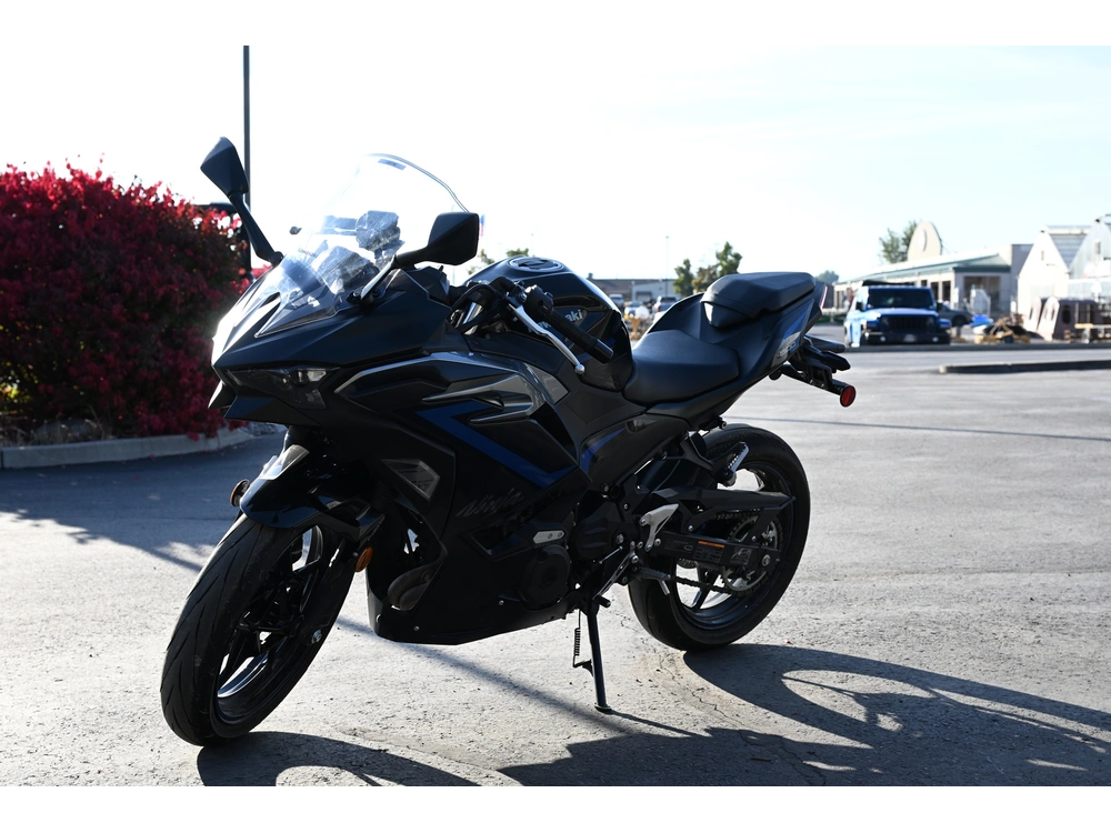 2025 Kawasaki Ninja 500 Krt Se Abs