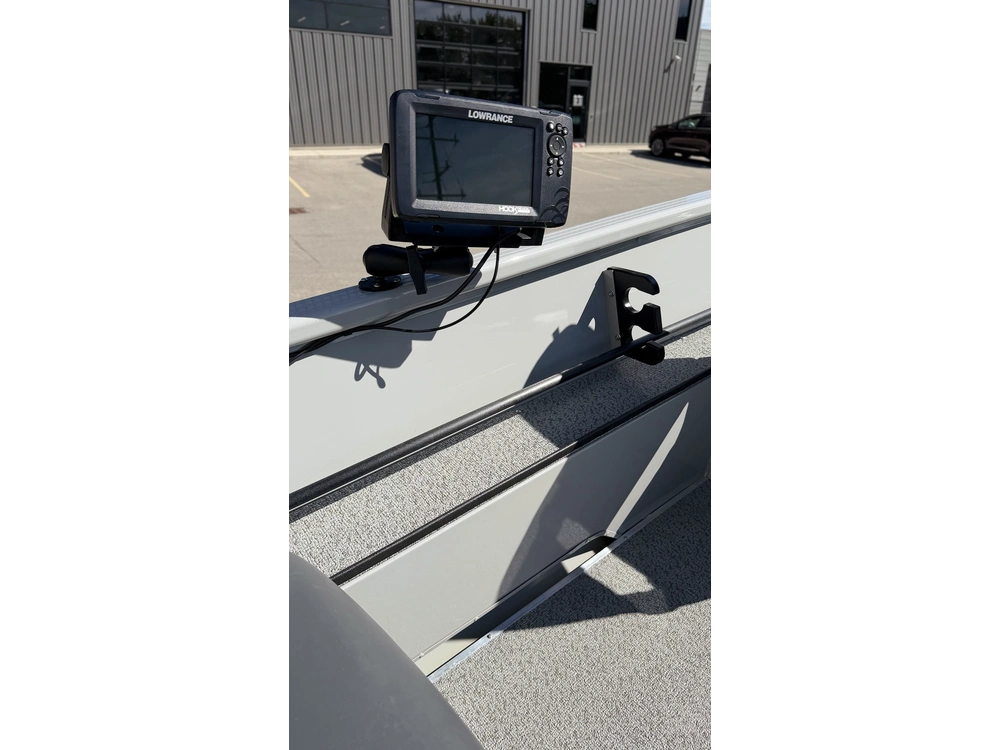 2023 Smoker-craft Pro Lodge 160 alt