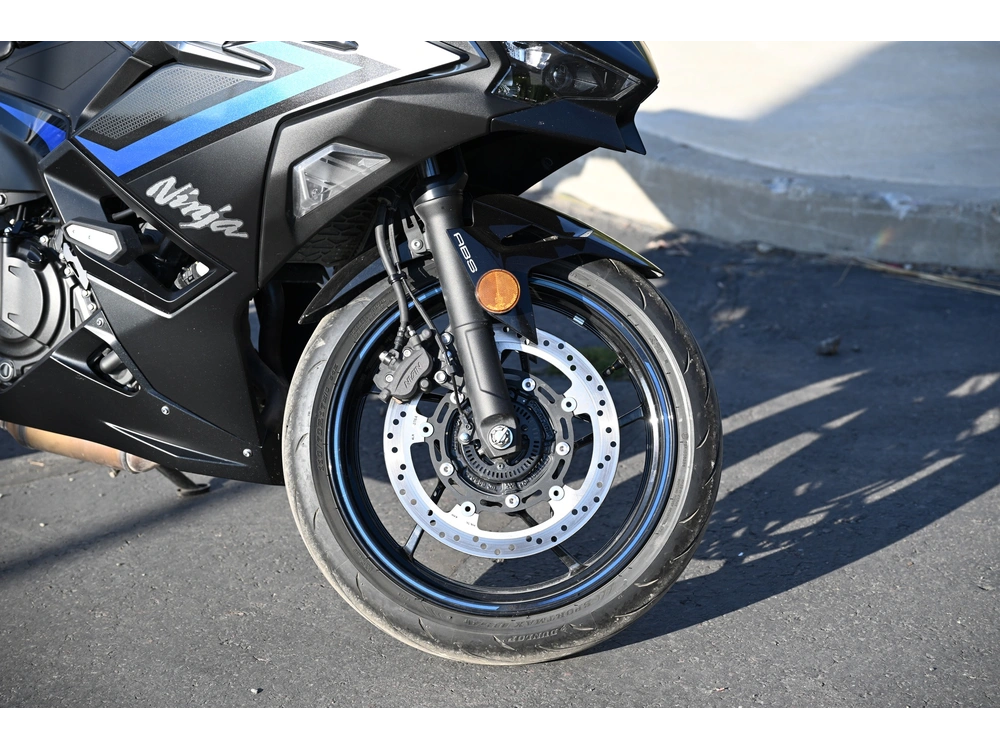 2025 Kawasaki Ninja 500 Krt Se Abs